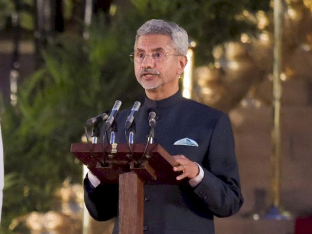 एस जयशंकर को मंत्रिमंडल में शामिल कर मोदी सरकार ने किया अचंभित