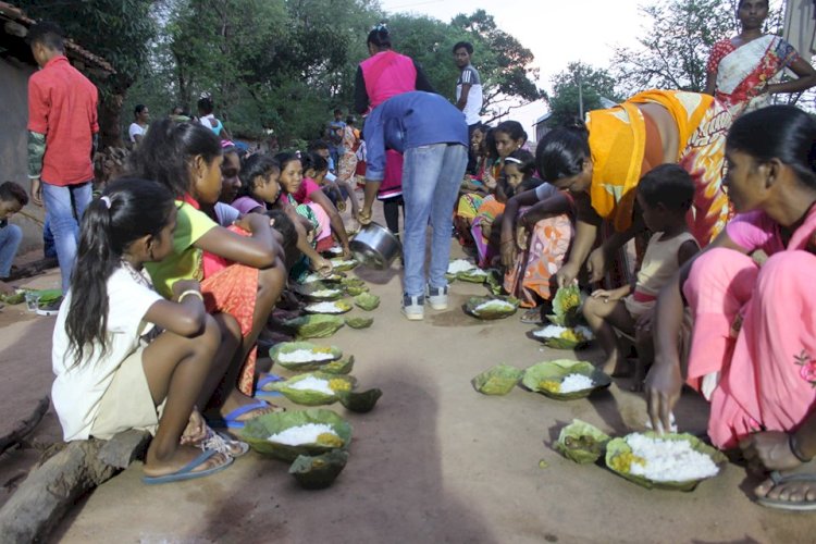 गैर-आदिवासी समझें कि पर्यावरण दिवस मनाने से पर्यावरण का संरक्षण नहीं होता !