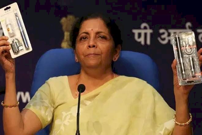 नरेंद्र मोदी  सरकार का रेलवे कर्मचारियों को बड़ा तोहफा, ई-सिगरेट पर लगाया पूर्ण प्रतिबंध