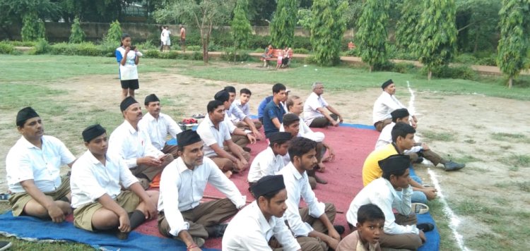 राष्ट्रीय स्वयंसेवक संघ महाबली भीम नगर की शक्ति शाखा ने मनाया भव्य वार्षिकोत्सव,स्वयंसेवकों की प्रस्तुति ने मोहा सबका मन
