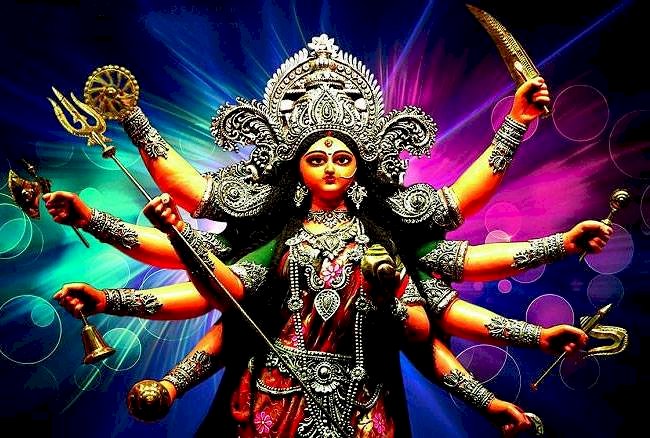जानिए, दानवों के संहार से पूर्व  माँ भवानी ने किस देव से प्राप्त किए कौन से अस्त्र और शस्त्र?