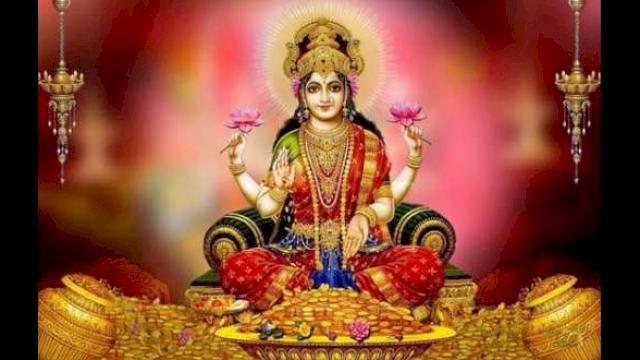 दीपावली के पावन पर्व पर माँ लक्ष्मी को प्रसन्न करने के लिए  घर में कब, कहां और कितने दीपक करें प्रज्वलित?
