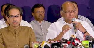 महाराष्ट्र  : एनसीपी प्रमुख शरद पवार पूरे मामले से थे अनभिज्ञ,शिवसेना-एनसीपी की साझा प्रेस कॉन्फ्रेस में दी जानकारी,शरद-उद्धव का दावा-बहुमत साबित नहीं कर सकेगी फडणवीस सरकार