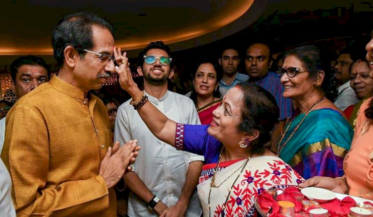 जानिए, महाराष्ट्र के मुख्यमंत्री बनने जा रहे उद्धव ठाकरे का कैसा रहा है सामाजिक जीवन और महाराष्ट्र की राजनीति में क्या है उनका स्थान और योगदान?