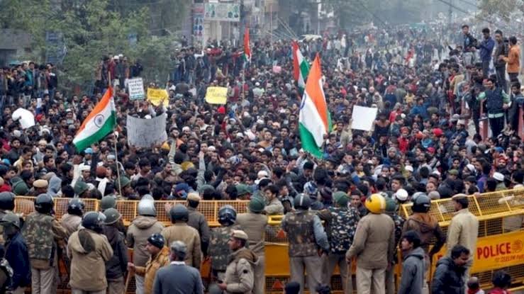 जानिए,केंद्र की नागरिकता संशोधन कानून और एनआरसी से जुड़े अपने सभी सवालों का जवाब?