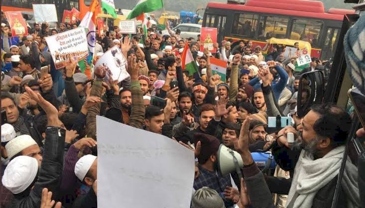जानिए,केंद्र की नागरिकता संशोधन कानून और एनआरसी से जुड़े अपने सभी सवालों का जवाब?
