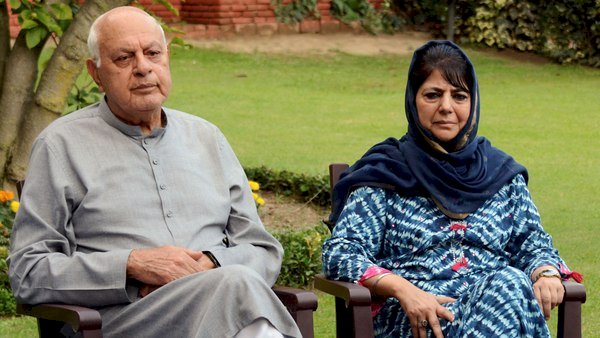 Corona Effect : जम्मू-कश्मीर की पूर्व मुख्यमंत्री महबूबा मुफ्ती की नजरबंदी तीन महीने और बढ़ी,NC नेता अली मोहम्मद सागर और PDP नेता सरताज मदनी भी हिरासत में रहेंगे