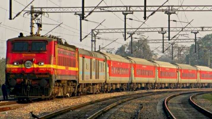 Corona Update : आज दौड़ेंगी ये आठ विशेष रेल गाड़ियां,जानिए, कहां-कहां रुकेंगी और क्या होगी इनकी टाइमिंग? 