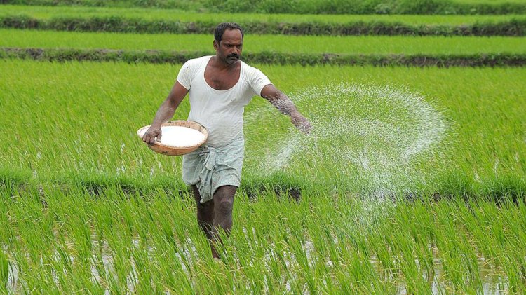 आत्मनिर्भर भारत पैकेज : वित्त मंत्री निर्मला सीतारमण ने दिया 20 लाख 97 हजार 053 करोड़ रुपए का पूरा लेखा-जोखा,जानिए, किस सेक्टर को कितना मिला? 