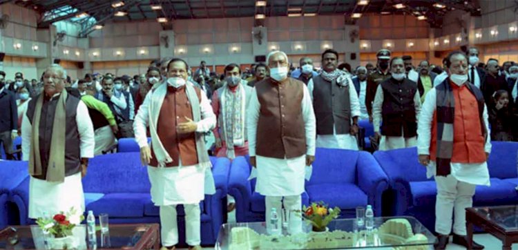 नए मंत्रियों में जयंत राज सबसे युवा तो श्रवण कुमार व नारायण प्रसाद सबसे उम्रदराज, पूर्व केन्द्रीय मंत्री व पूर्व सांसद भी मंत्रिमंडल का हिस्सा बने