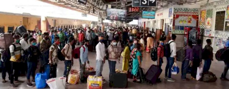 कोरोना संक्रमण रोकने में जुटे अधिकारी ही बरत रहें लापरवाही, ड्यूटी से गायब 4 मजिस्ट्रेट पर केस दर्ज, पटना जंक्शन पर लगी थी ड्यूटी