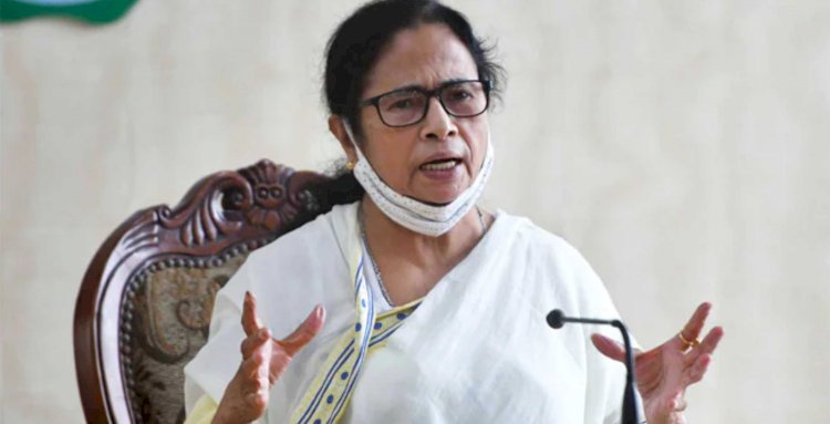 उपचुनाव में देरी से छिन सकती है ममता की कुर्सी, चुनाव आयोग पहुंची TMC