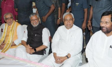 बिहार में एनडीए कर सकता है क्लीन स्वीप, महागठबंधन में पसरा है सन्नाटा