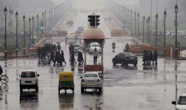 दिल्ली-एनसीआर में सर्दी ने दी दस्तक,बारिश की वजह से मौसम हुआ सुहावना,पहाड़ी इलाकों में हो रही बर्फबारी का है असर