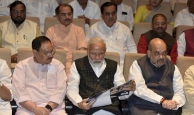 प्रधानमंत्री नरेंद्र मोदी की बीजेपी सांसदों को नसीहत,कहा-सभी को समाज में शांति, सौहार्द और एकता सुनिश्चित करने के लिए निभानी चाहिए अग्रणी भूमिका 