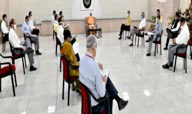 Corona Update : उत्तर प्रदेश में 11 हॉटस्पॉट जिले हुए कोरोना मुक्त,सरकार की सकारात्मक कदमों का असर,मुख्यमंत्री ने अधिकारियों को दिए सख्त निर्देश 