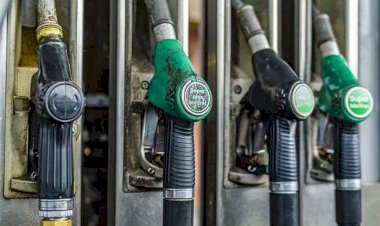 Corona Effect : दिल्ली के बाद अब उत्तर प्रदेश में बढ़े डीजल-पेट्रोल के दाम,वैट बढ़ने से पेट्रोल 2 रुपए और डीजल 1 रुपए प्रति लीटर हुआ महंगा 