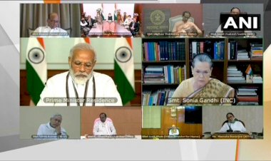 PM Modi All party Meeting : पीएम मोदी बोले, भारत माता को चुनौती देने वालों को सैनिकों ने सबक सिखाया