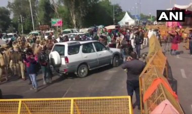 कृषि कानूनों पर गतिरोध बरकरार, किसानों ने फिर रोका दिल्ली-नोएडा द्वार, बॉर्डर पर लगा लंबा जाम