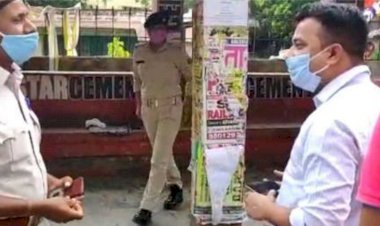 लॉकडाउन का जायजा लेने सड़क पर उतरे एएसपी ने लहराई पिस्टल, पुलिसवालों की लगाई क्लास