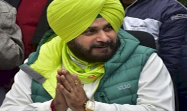 कांग्रेस समीक्षा बैठक : ठोको ताली ने कांग्रेस को ठोक दिया : सुखजिंदर सिंह रंधावा