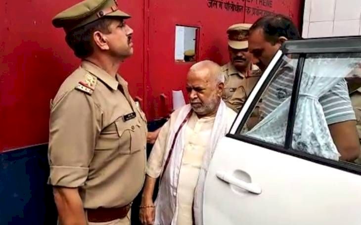 आखिरकार पुलिस की पकड़ में आया बलात्कार का आरोपी स्वामी चिन्मयानंद, कोर्ट ने 14 दिनों की न्यायायिक हिरासत में भेजा