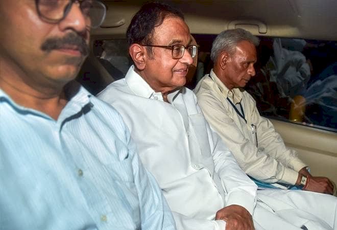 प्रवर्तन निदेशालय ने पी.चिदंबरम को किया गिरफ्तार,विशेष अदालत ने INX मीडिया धन शोधन मामले में दी थी इजाजत