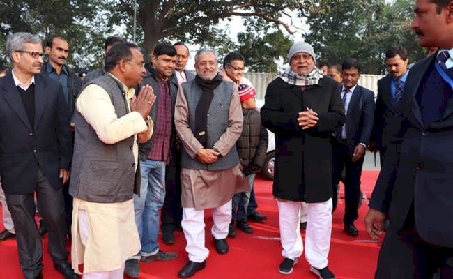 बिहार में जेडीयू उपाध्यक्ष प्रशांत किशोर और उपमुख्यमंत्री सुशील मोदी के बीच बयान वार,नीतीश कुमार ने कहा-नहीं है कोई विवाद,सब ठीक है