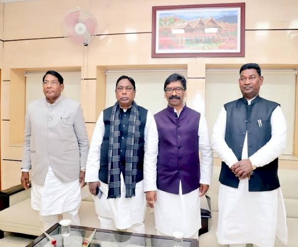 जानिए,कब होगा झारखंड की हेमंत सोरेन सरकार का कैबिनेट विस्तार,आखिर कहां फंसा है पेंच?