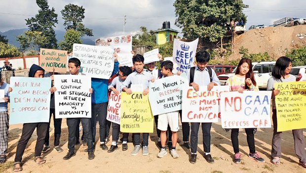 शीर्ष अदालत से केंद्र सरकार को मिली राहत,CAA पर रोक लगाने से किया इनकार, 4 सप्ताह में मांगा जवाब,संविधान पीठ के पास जाएगा मामला