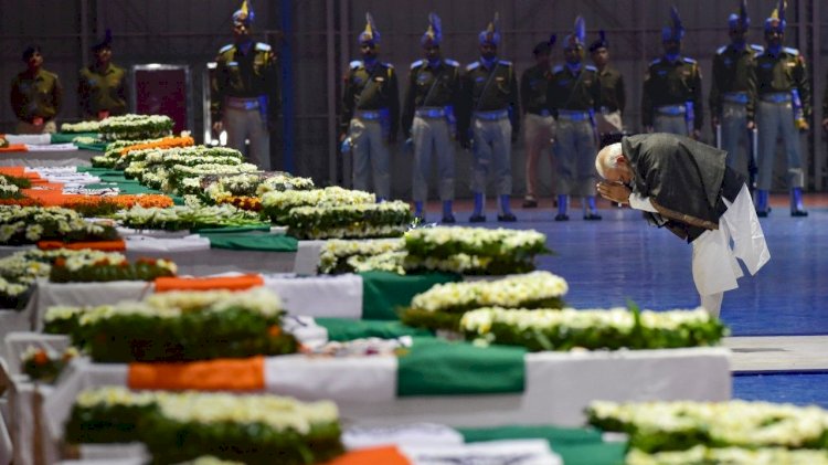 कांग्रेस नेता राहुल गांधी ने पुलवामा आतंकी हमले को लेकर खड़े किए सवाल,कहा-किसे हुआ फायदा? बीजेपी ने दिया करारा जवाब,लगाया राजनीति करने का आरोप