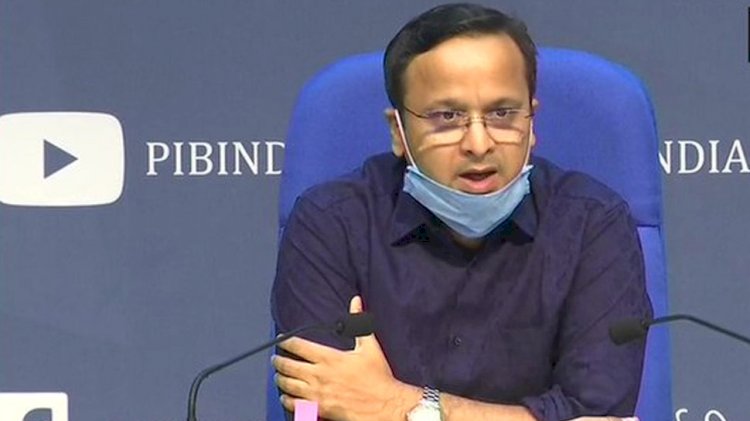 Corona Update : स्वास्थ्य मंत्रालय ने ‘प्लाज्मा थेरेपी’ के प्रति लोगों को किया सचेत,कहा- दुनिया में अभी कोई अप्रूव थेरेपी नहीं, प्लाज्मा थेरेपी भी नहीं