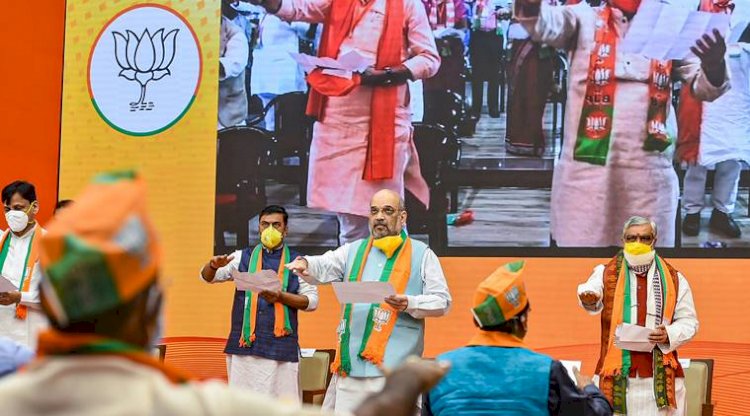 बिहार के बाद आज बंगाल में चुनावी शंखनाद करेंगे केंद्रीय गृह मंत्री अमित शाह,वर्चुअल रैली के माध्यम से ममता बनर्जी सरकार पर साधेंगे निशाना,पार्टी कार्यकर्ताओं से करेंगे संवाद स्थापित