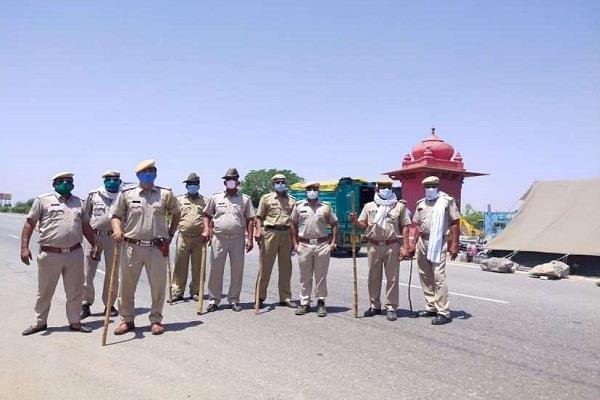 राजस्थान की अशोक गहलोत सरकार का बड़ा फैसला, राज्य की सभी सीमाओं को सील करने का दिया आदेश,लगातार बढ़ रहे कोरोना संक्रमण के कारण उठाया कदम